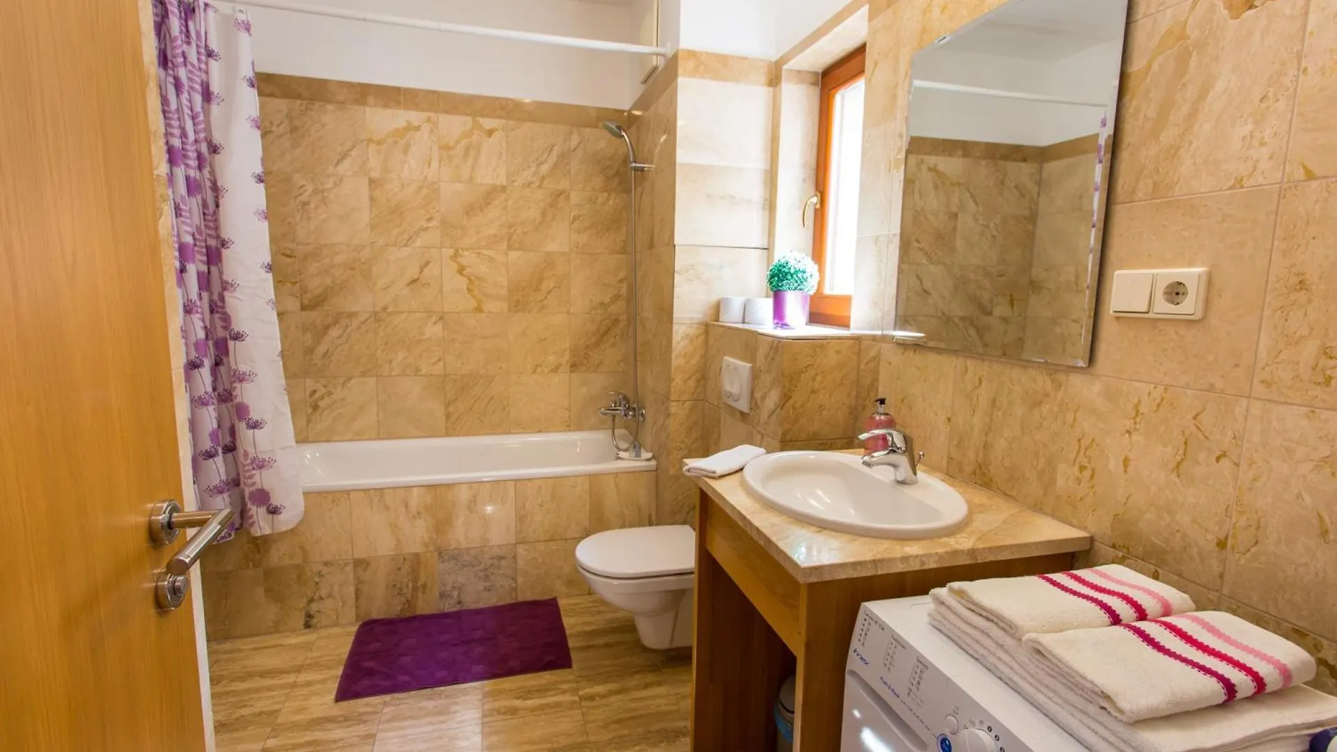 Colours Apartments Superior Studio With Free Parking Budapest