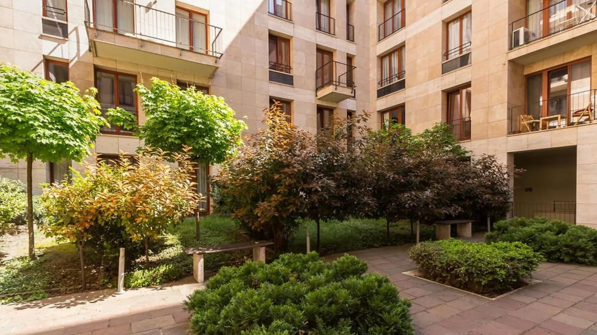 Colours Apartments Superior Studio With Free Parking Budapest